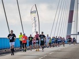 Saint-Nazaire : Plus de 1.300 coureurs ont foulé le plus long pont de France