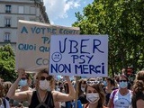 Se sentant « asphyxiés », les psychologues manifestent partout en France