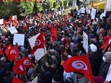 Tunisie : Plus d’un millier de manifestants protestent contre le président Saied