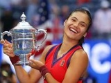 Us Open : Emma Raducanu devient la première joueuse issue des qualifications à gagner un Grand Chelem