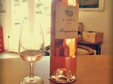Je bois la vie en rose